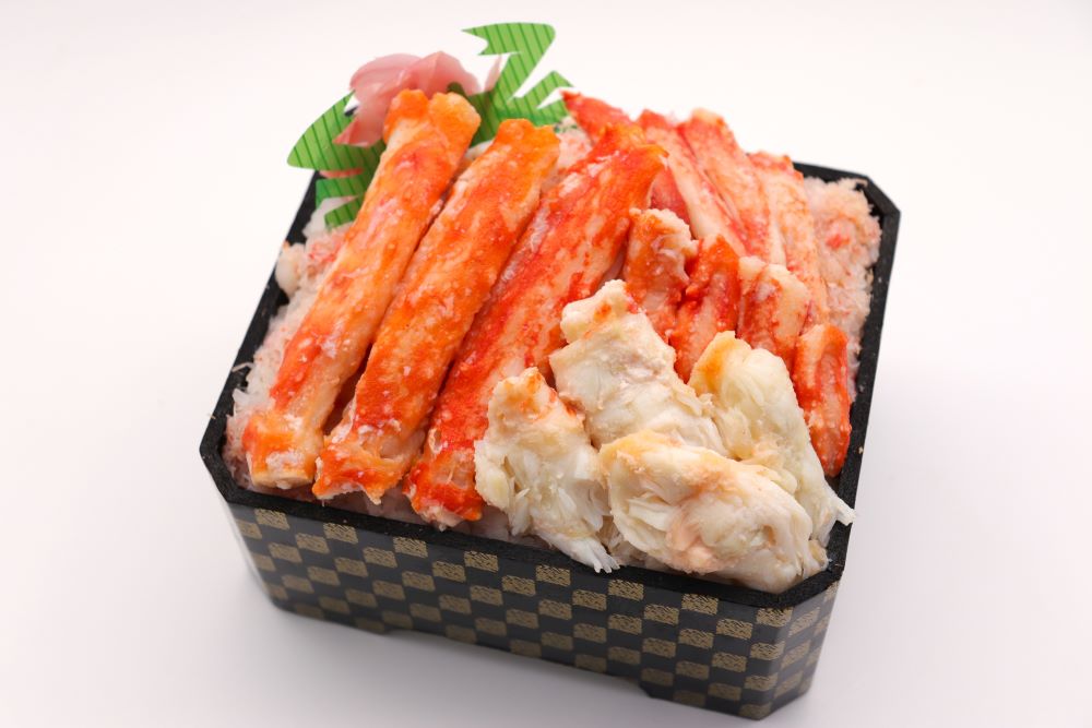 ［札幌かに工房・札幌蟹工船］たらば贅沢弁当